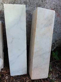 Colonnine di marmo bianco di Carrara 