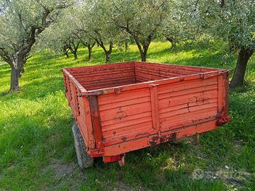rimorchio agricolo ribaltabile 