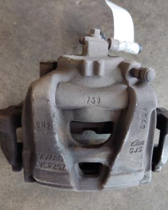 Pinza freno ant sx AUDI Q3 4X4 1968cc diesel 2017