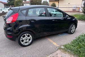 FORD Fiesta 6ª serie - 2016