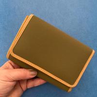 Portafoglio verde militare e camel donna Brics