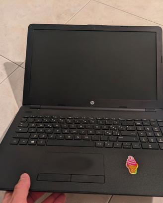 Laptop PC HP 15-BS1xx i5 8GB DDR4, 256gb