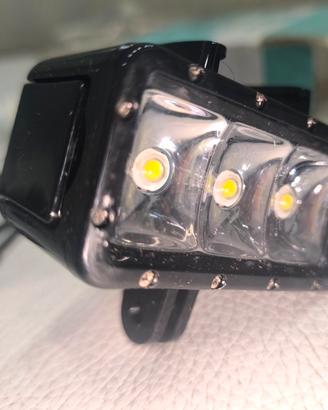 Luce subacquea Shoot per G pro + alcuni accessori 