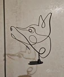 Scultura in filo di plastica "cane"
