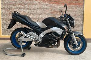 Suzuki GSR600