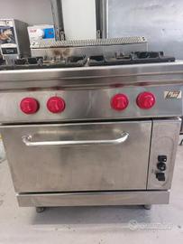 cucina 4 fuochi con forno a gas 