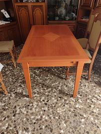 Tavolo allungabile in legno massello di ciliegio