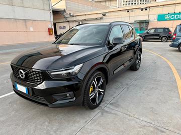 Volvo XC40 T4 R-Design 2019 AWD - Automatica
