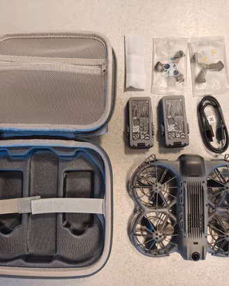 Drone DJI Neo 2 con 2 batterie e custodia
