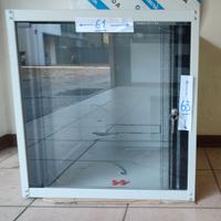 Armadio elettrico in metallo, porta in vetro