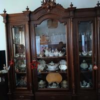 Vetrina antiquariato in noce