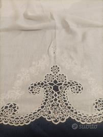 lenzuola in lino ricamato 