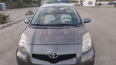 TOYOTA Yaris 2ª serie - 2011