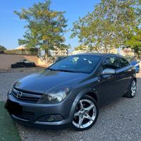 Opel Astra GTC 1.9 120cv Manuale