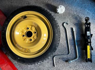 Kit ruota scorta Yaris Toyota 4 fori