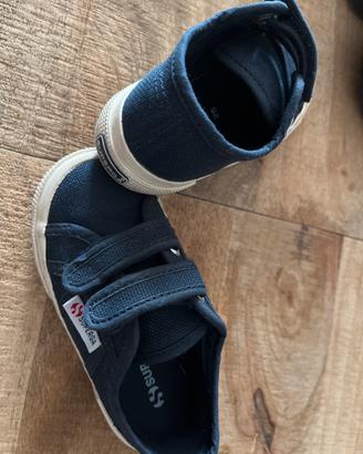 Scarpa bimbo superga con strap nunero 25