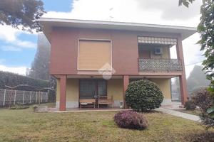 CASA INDIPENDENTE A FERNO