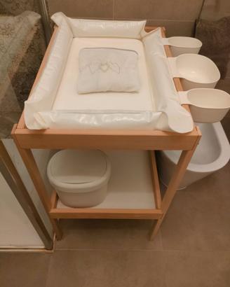 Fasciatoio Ikea completo di accessori