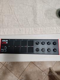 Akai LPD8