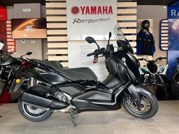 Yamaha X-Max 300 Tech max