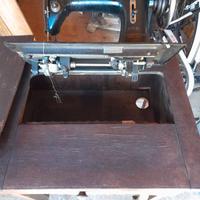 MACCHINA DA CUCIRE ANTICA