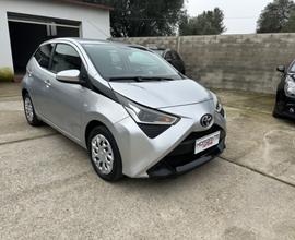 Toyota Aygo 1.0 VVT-i 72 CV 5 porte x-cool 2019