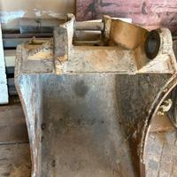 Benna per terna case e mini escavatore