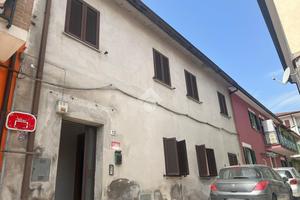 CASA SEMINDIPENDENTE A CECCANO