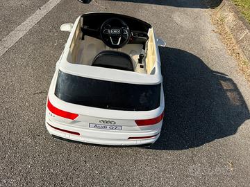 Macchina elettrica bambino con radiocomando