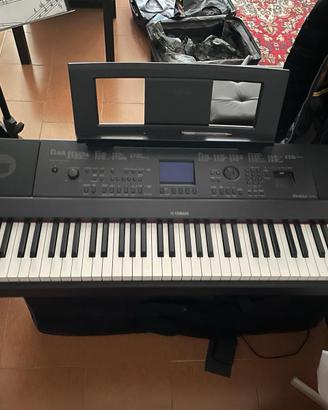 Tastiera yamaha dcx660 con tavolo