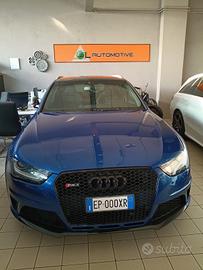 Audi A4 RS 4 Avant 4.2 V8 FSI quattro S tronic