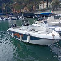 Trimarchi 5,70 2023 con Mercury 40/60 PRO