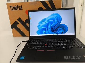 Lenovo thinkpad E15 15.6 I5 11th 8/256 tenuto bene