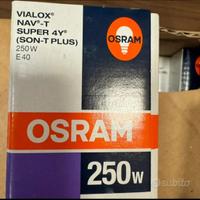 N 12 Lampade 250w e 40 son-t