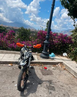 MOTOCROSS