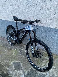 Ebike mondraker level r