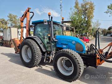 Trattore Landini PowerFarm 100 con trince