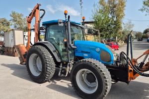 Trattore Landini PowerFarm 100 con trince