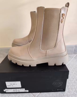 Stivaletti donna Paciotti 