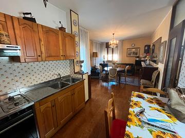 CAVARZERE: 108A: Appartamento al primo piano