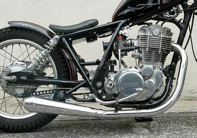 Terminali scarichi silenziatori triumph honda yama