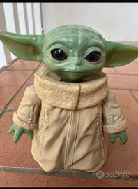 Baby yoda giocattolo