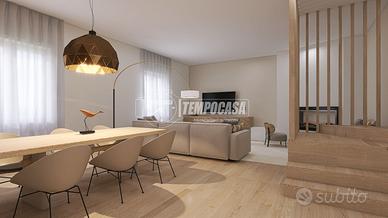 Appartamento su due livelli nel centro storico mon