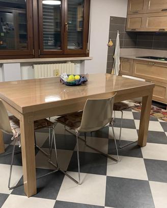Tavolo allungabile in rovere massiccio + 6 sedie