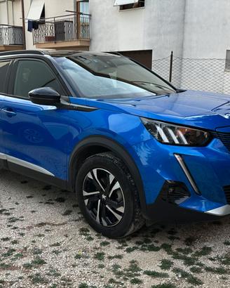 PEUGEOT E 2008 GT LINE 2020 136CV elettrica blu