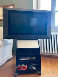 TV Bang & Olufsen BeoVision 3-32 con supporto