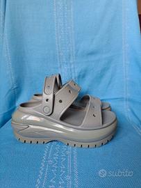 Crocs Classic Mega Crush Sandal W
