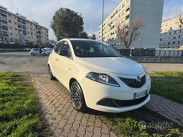 Lancia Ypsilon GPL fine2024 FULL OPTIONAL 10500km