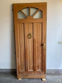 Portoncino d’ingresso in legno massiccio + telaio