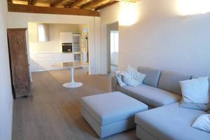 Attico / Mansarda di 100 m² con 3 locali a Bologna